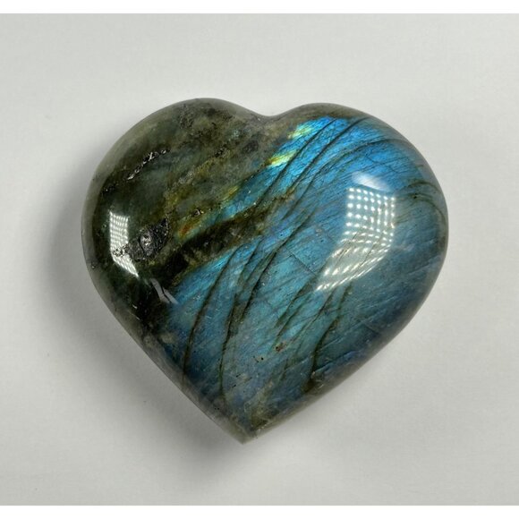 Labradorite Heart Shaped Paperweight Hand Carved Iridescent Crystal Gemstone - Picture 4 of 12